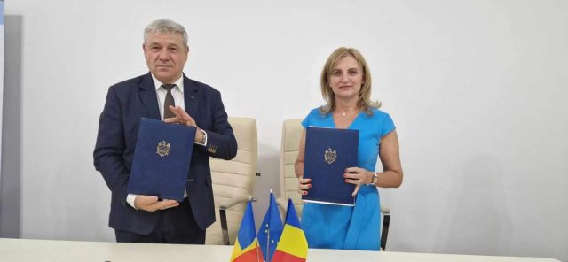 A fost semnat Parteneriatul dintre municipiile Bârlad și Strășeni (Republica Moldova)!