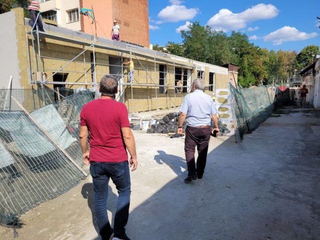 Primul centru de socializare pentru persoanele vârstnice din Bârlad: se lucrează la interioare și la anveloparea clădirii
