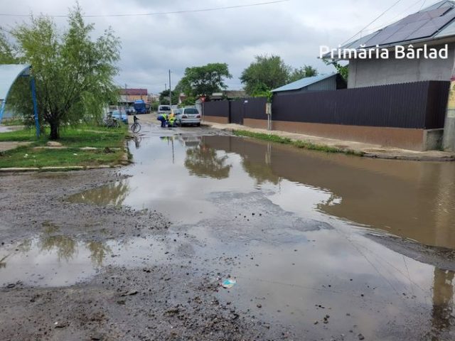 Vești bune pentru Podeni și Munteni! Începe asfaltarea primelor 21 de străzi din cele două cartiere al municipiului Bârlad