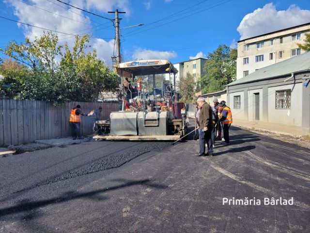 A fost turnat al doilea strat de asfalt pe străzile Ioan Popescu și Vasile Pârvan