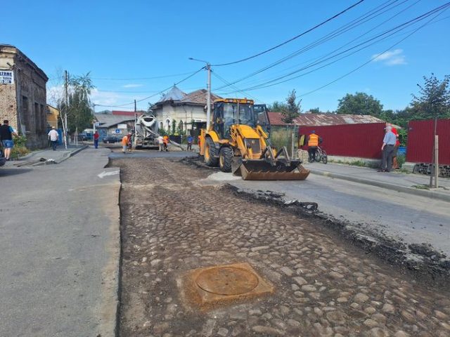 Asfaltare cu surprize pe strada Constantin Hamangiu