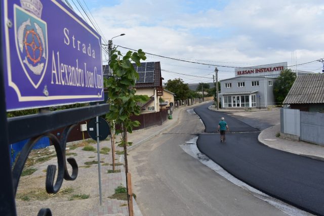 Strada Alexandru Ioan Cuza, la asfaltare!