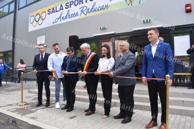 A fost inaugurată sala de sport a orașului. Obiectivul a primit numele marii gimnaste Andreea Răducan