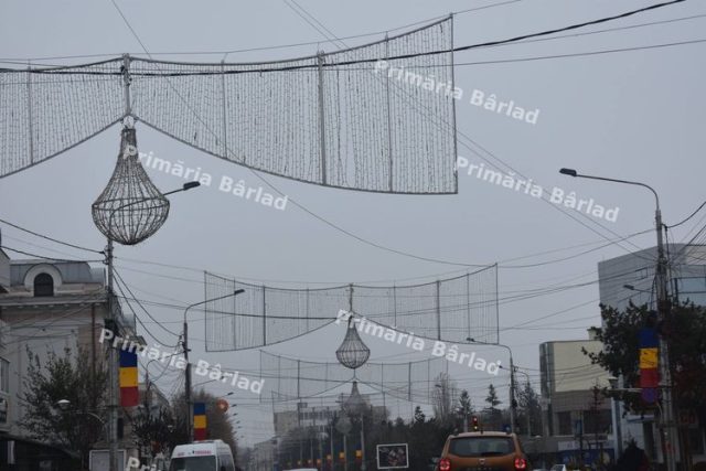 Iluminatul festiv al Bârladului, pregătit să întâmpine Centenarul Marii Uniri