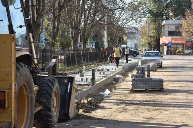 Trotuarele de pe alte 6 străzi ale Bârladului, reabilitate