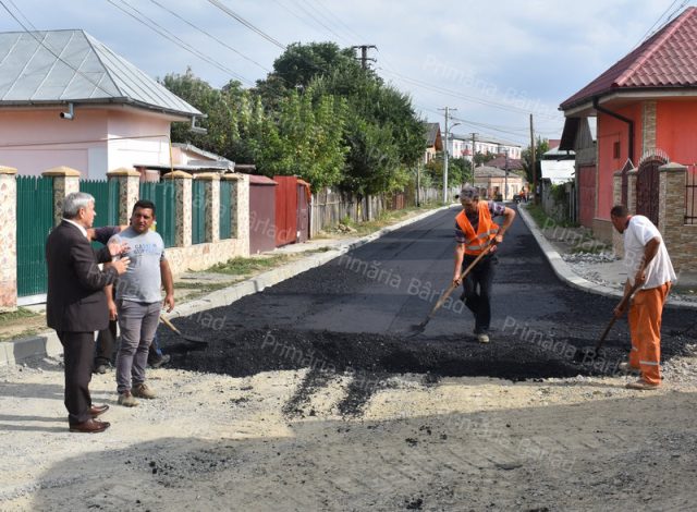 Alte 20 de străzi din Bârlad intră la asfaltare