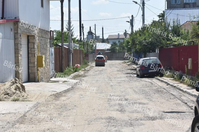 Încă opt străzi vor fi balastate