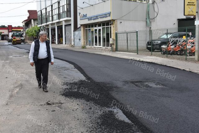 Asfaltarea lotului de 20 de străzi demarat in toamna lui 2019, aproape de final
