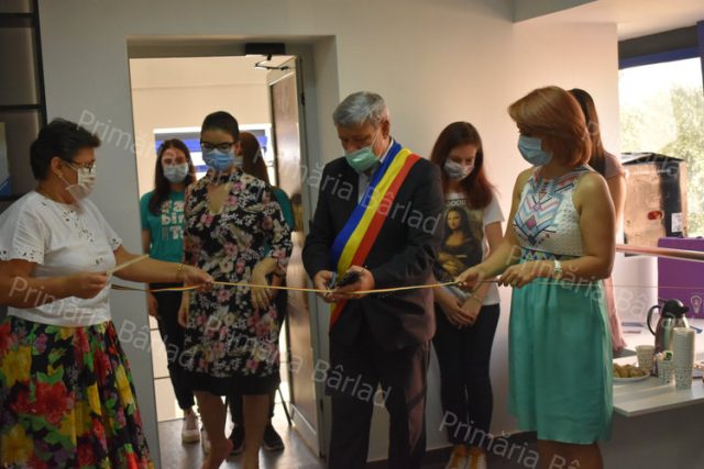 Secția de Limbi Străine și Tineret din cadrul Bibliotecii ”Stroe S. Belloescu” Bârlad și-a deschis porțile pentru public