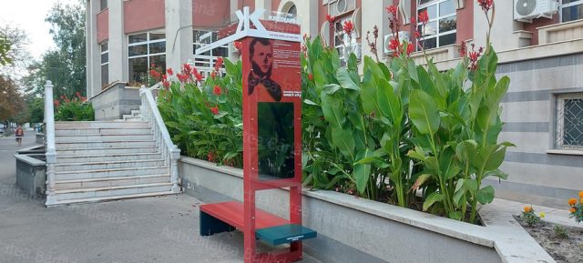 A început amplasarea băncilor inteligente pe domeniul public din Bârlad