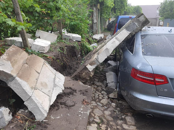 inundatii-strazi-subsol-primarie-august2021 (3)_rezultat