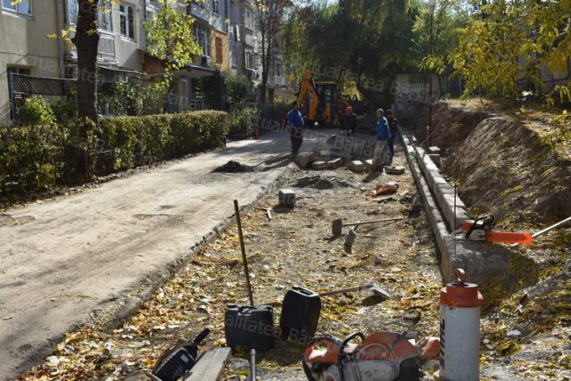 Parcare extinsă și reabilitată în zona Școlii ”Epureanu”