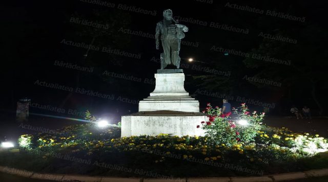 O nouă rețea de iluminat, după 50 de ani, în Gradina Publică ”Mihail Sturdza”. Consumul, redus cu peste 70%