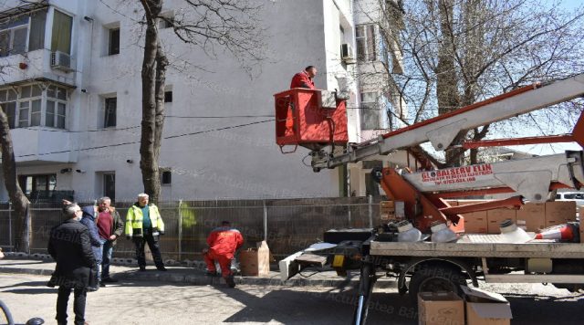 Bârladul va avea sistem de iluminat inteligent. 4.000 de becuri LED vor asigura un consum mai mic cu 75% decât în prezent