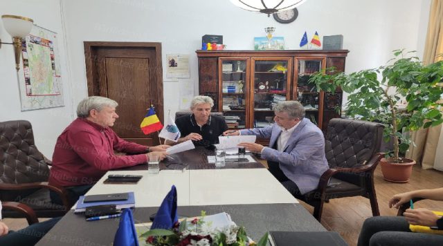 A fost semnat contractul de execuție pentru proiectul de reabilitare și modernizare a Grădinii Publice ”Mihail Sturdza” Bârlad