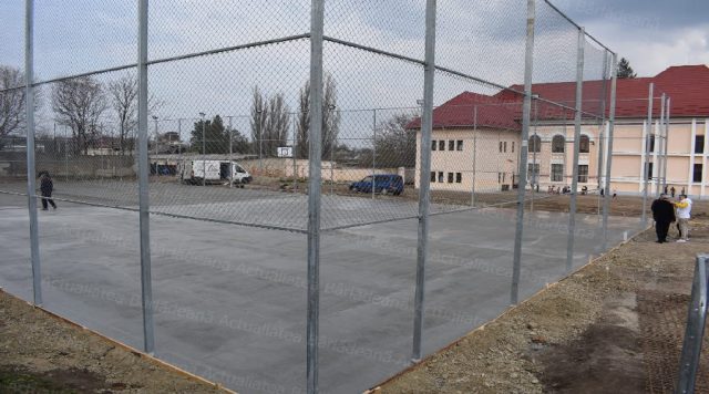 Școala ”Iorgu Radu” Bârlad va avea teren de sport