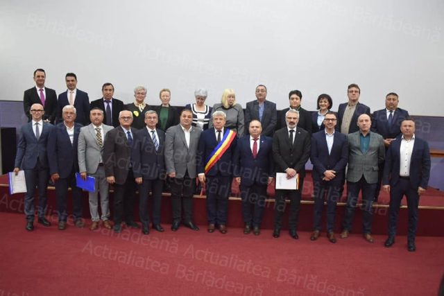 (VIDEO) Primarul Dumitru Boroș și noul Consiliu Local au depus jurământul pentru mandatul 2024 – 2028