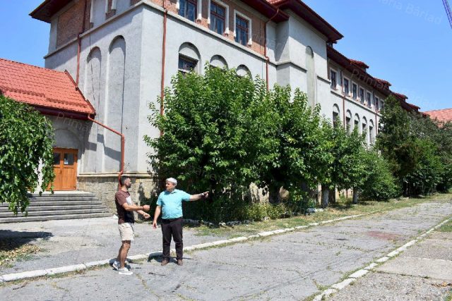 Încep lucrările de reabilitare a Liceului Teoretic „Mihai Eminescu”!